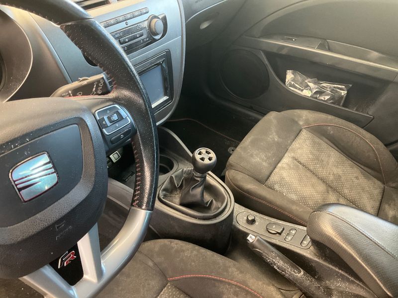 Seat Leon 2.0 TDI FR 2011 – снимка 23