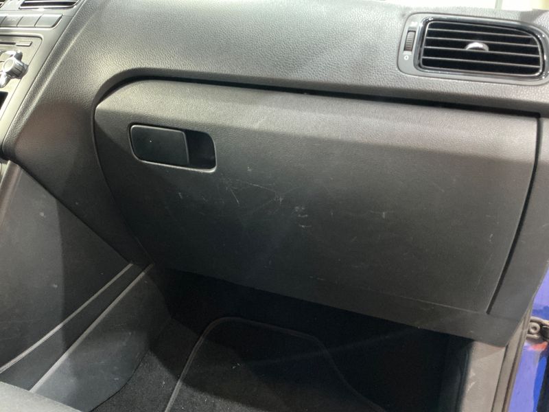 Volkswagen Polo 1.2 Polo Cool 2013 – снимка 24