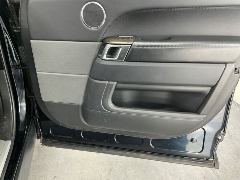 Land Rover Range Rover Sport 4.4 SDI HSE Dynamic 2016 – снимка 28