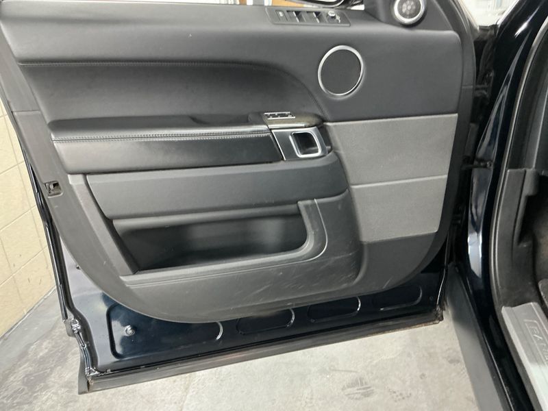 Land Rover Range Rover Sport 4.4 SDI HSE Dynamic 2016 – снимка 25