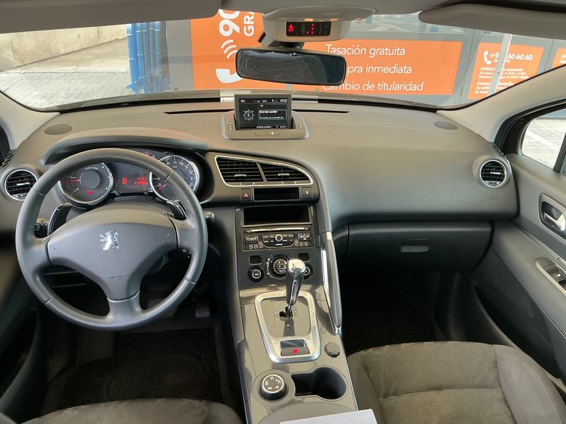 Peugeot 3008 1.6 Blue-HDi Allure 2013 – снимка 17