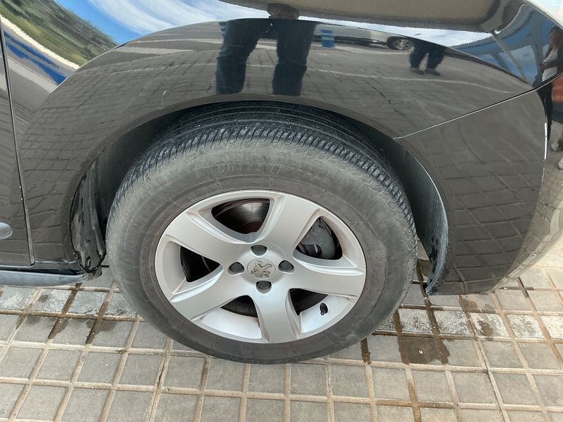 Peugeot 3008 1.6 Blue-HDi Allure 2013 – снимка 11