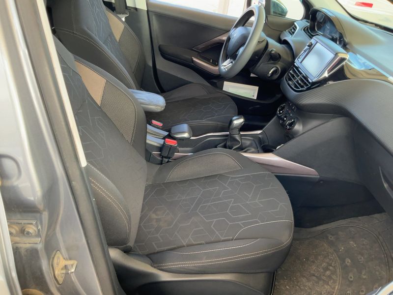 Peugeot 2008 1.6 Blue-HDi Style 2016 – снимка 16