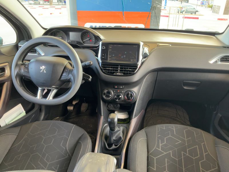 Peugeot 2008 1.6 Blue-HDi Style 2016 – снимка 17