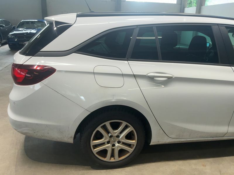 Opel Astra 1.6 CDTI 120 Jahre Start/Stop 2019 – снимка 8