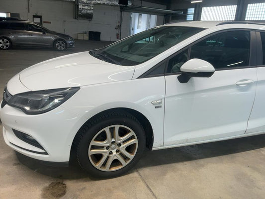 Opel Astra 1.6 CDTI 120 Jahre Start/Stop 2019 – снимка 2