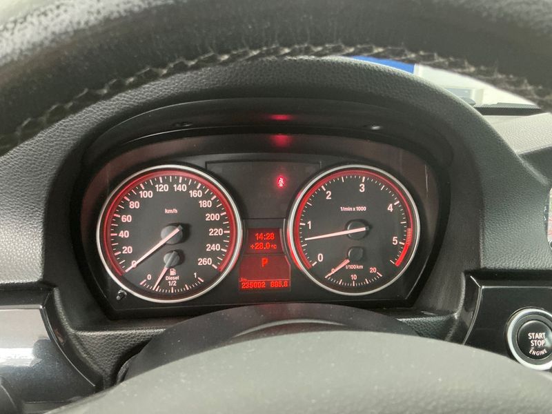 BMW 3er 325d 2010 – снимка 4
