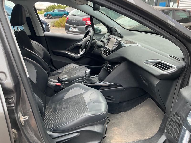 Peugeot 2008 1.2 PureTech Allure 2015 – снимка 3