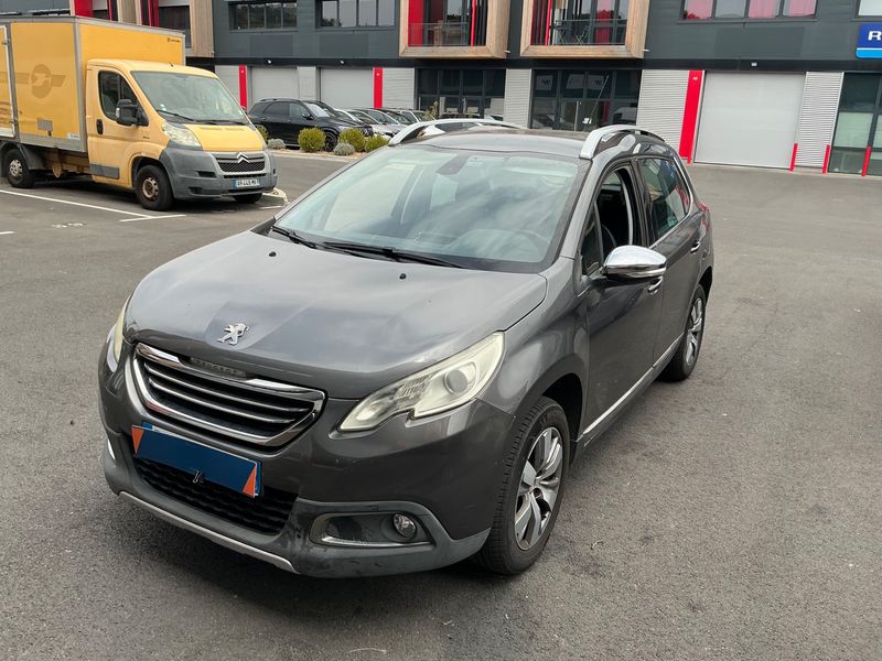 Peugeot 2008 1.2 PureTech Allure 2015 – снимка 1