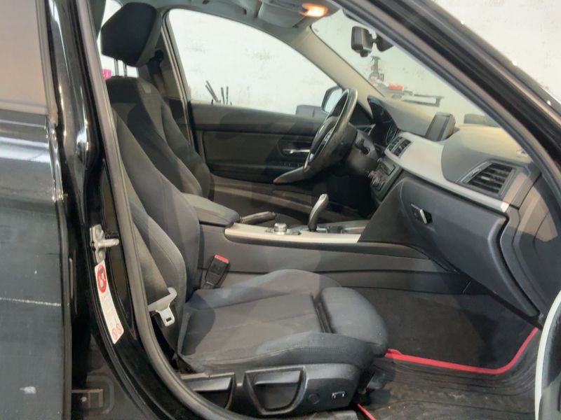 BMW 3er 318d 2014 – снимка 17