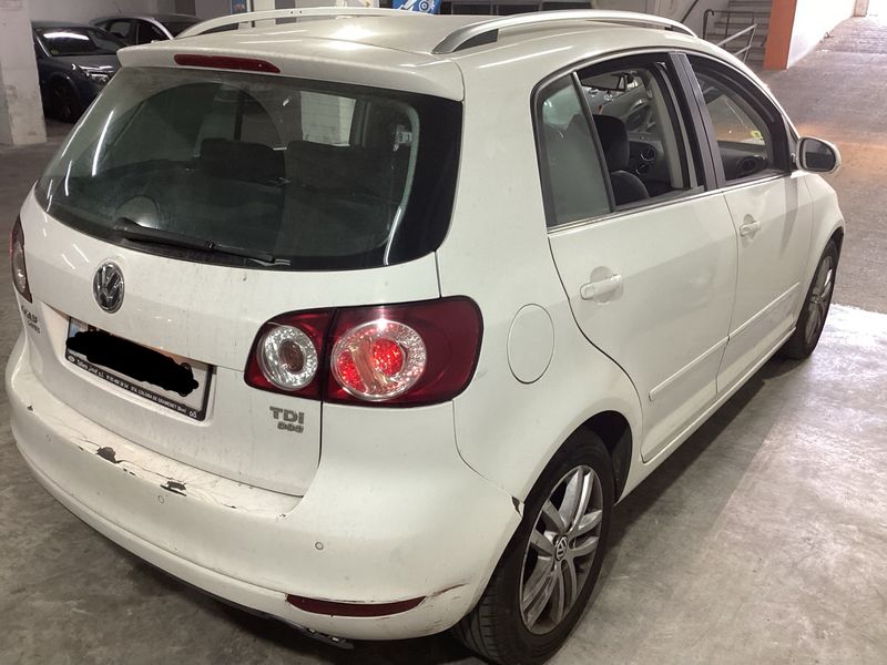 Volkswagen Golf VI Plus 1.6 TDI Sport 2009 – снимка 2