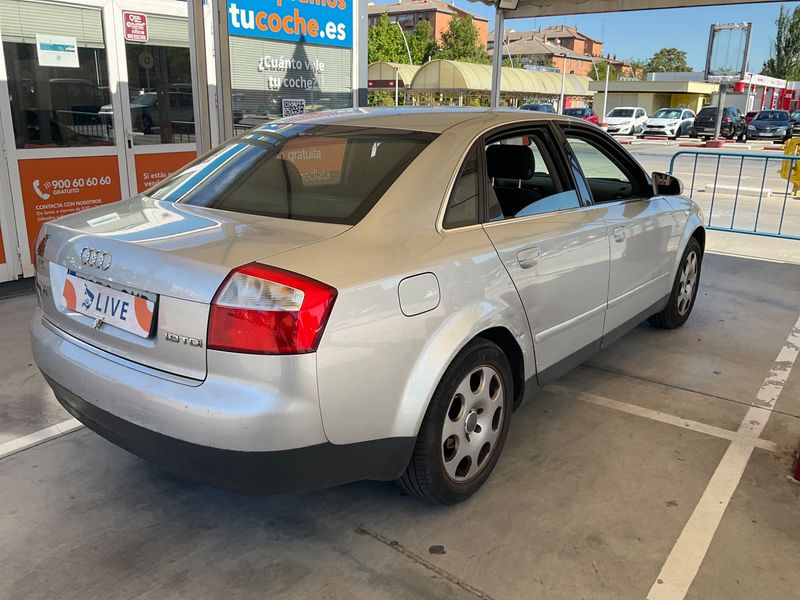 Audi A4 1.9 TDI 2004 – снимка 2