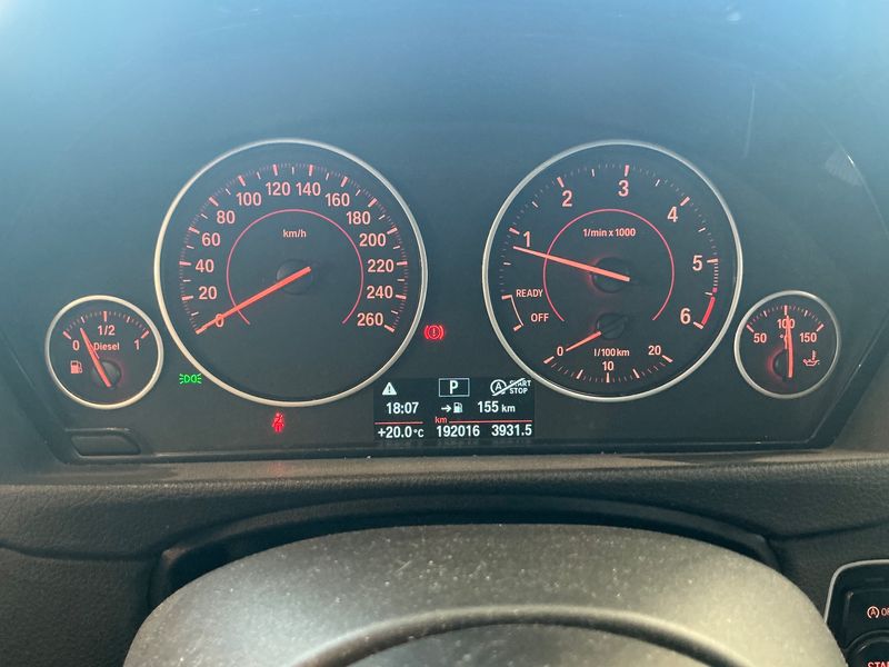 BMW 3er 330d xDrive M Sport 2017 – снимка 13
