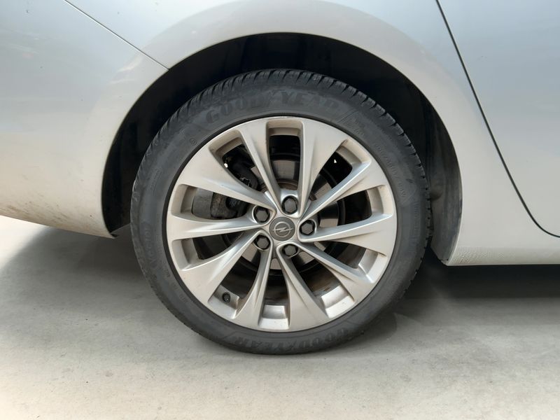 Opel Astra 1.4 SIDI Turbo Edition Start/Stop 2016 – снимка 9