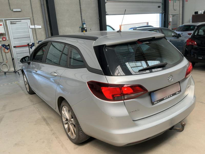 Opel Astra 1.4 SIDI Turbo Edition Start/Stop 2016 – снимка 6