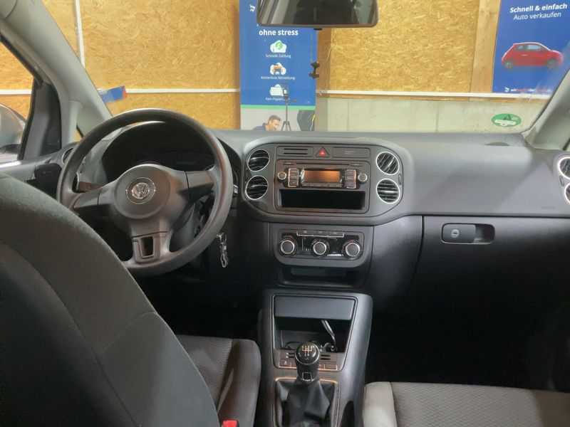 Volkswagen Golf VI Plus 1.2 TSI Trendline 2013 – снимка 18