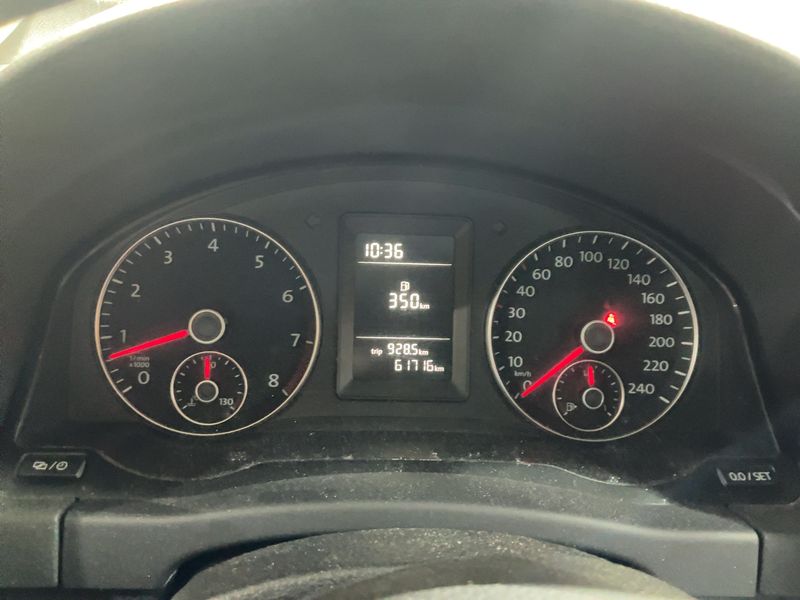 Volkswagen Golf VI Plus 1.2 TSI Trendline 2013 – снимка 19