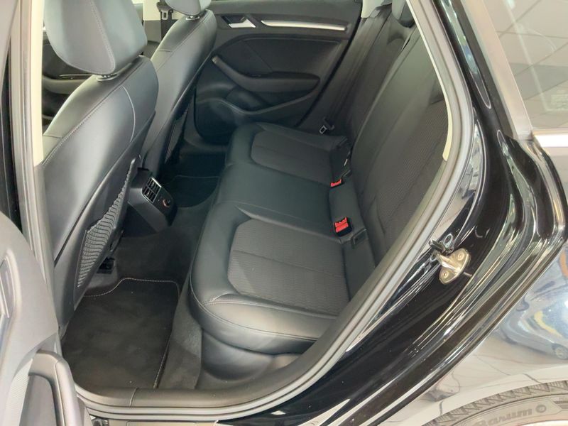 Audi A3 Sportback 1.4 TFSI Ambiente 2013 – снимка 19