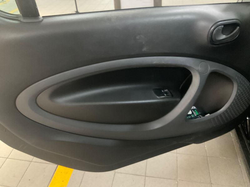 Smart fortwo 1.0 youngster 2017 – снимка 26