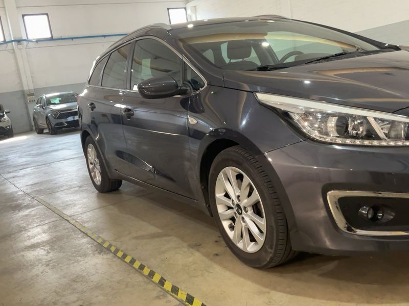 Kia cee'd 1.6 GDI SW Cool 2017 – снимка 12
