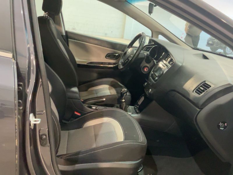 Kia cee'd 1.6 GDI SW Cool 2017 – снимка 16