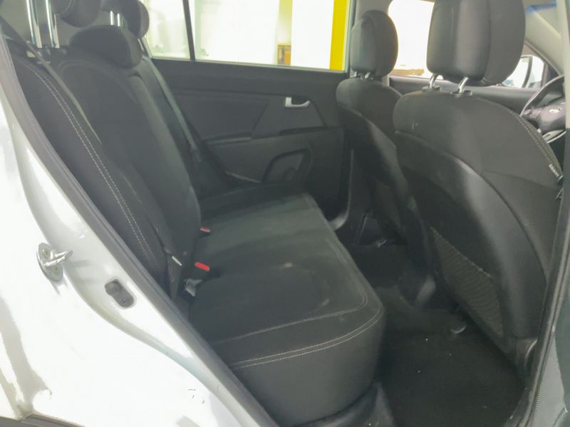 Kia Sportage 1.7 CRDi Active 2WD 2014 – снимка 19