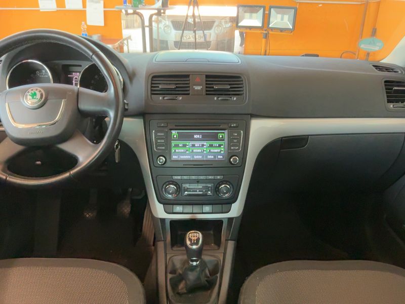 Skoda Yeti 2.0 TDI Ambition Plus Edition 2013 – снимка 18
