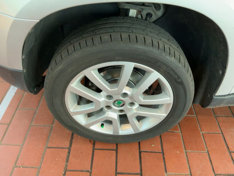 Skoda Yeti 2.0 TDI Ambition Plus Edition 2013 – снимка 3