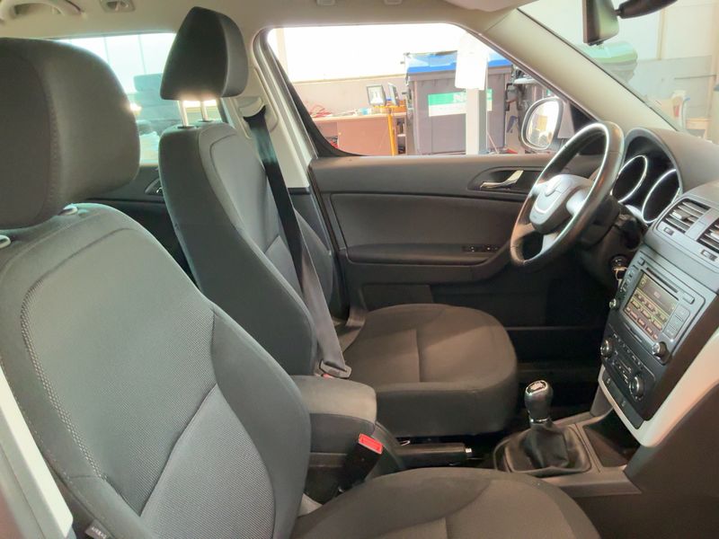 Skoda Yeti 2.0 TDI Ambition Plus Edition 2013 – снимка 17