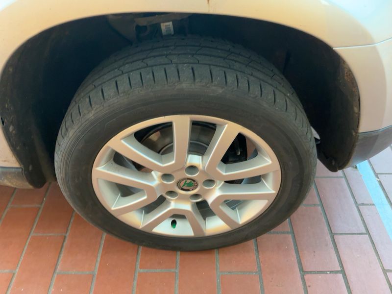 Skoda Yeti 2.0 TDI Ambition Plus Edition 2013 – снимка 11