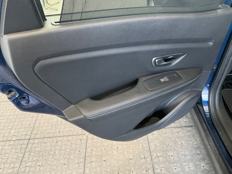 Renault Scenic 1.2 TCe Energy Experience 2016 – снимка 41