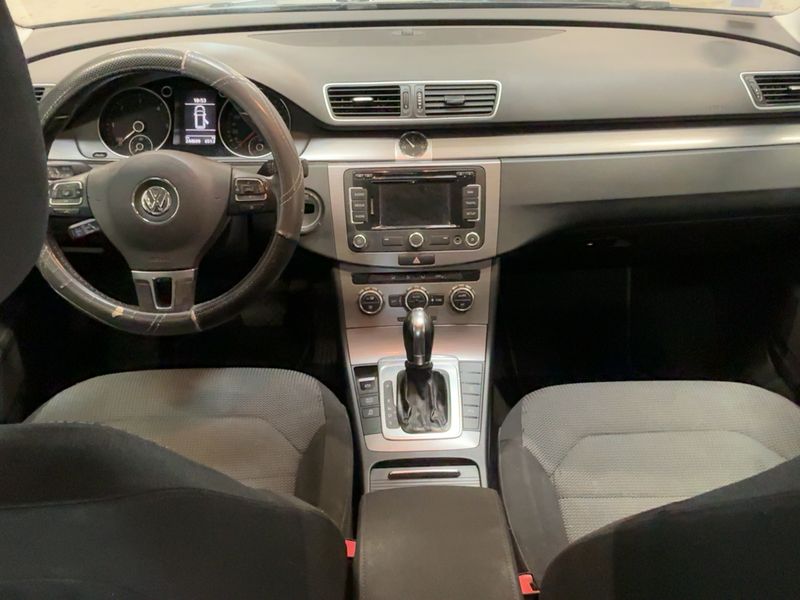 Volkswagen Passat 1.6 TDI Comfortline BlueMotion Tech 2012 – снимка 17