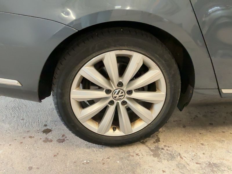 Volkswagen Passat 1.6 TDI Comfortline BlueMotion Tech 2012 – снимка 9