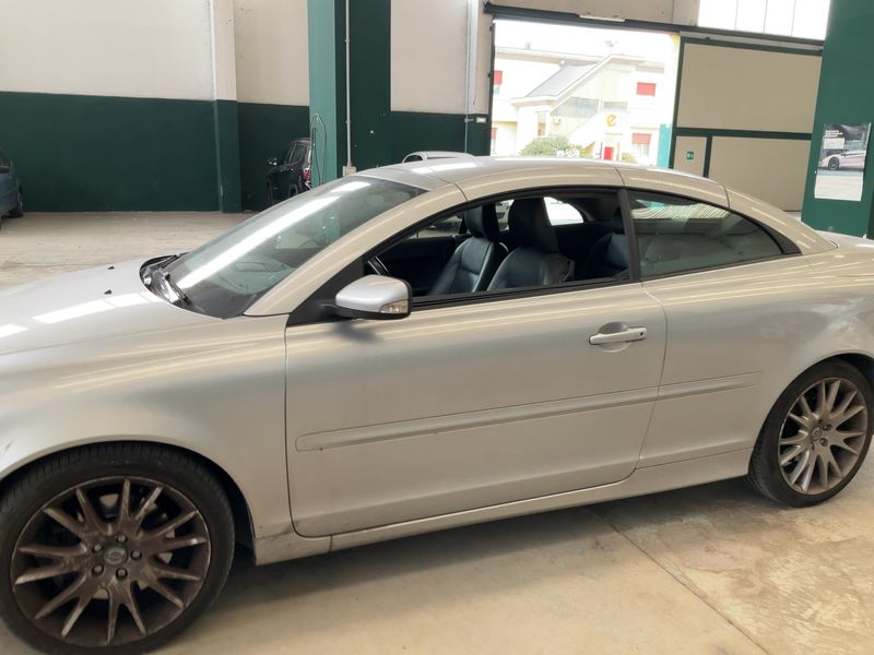 Volvo C70 2.5 T5 Summum 2006 – снимка 4