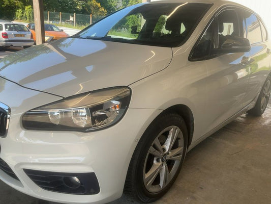 BMW 2er 216d Active Tourer Sport Line 2015 – снимка 2