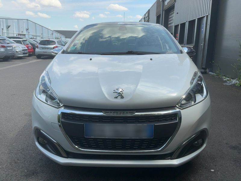 Peugeot 208 1.2 e-THP Féline 2017 – снимка 14