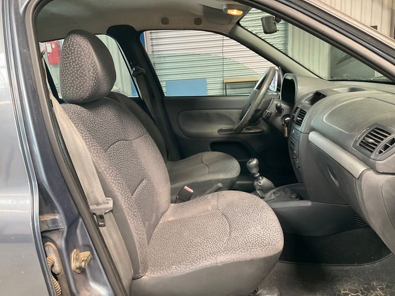 Renault Clio 1.2 Campus Authentique 2011 – снимка 3