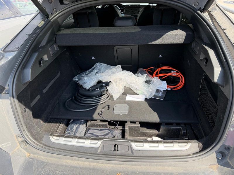 Peugeot 408 1.6 Hybrid GT 2024 – снимка 9