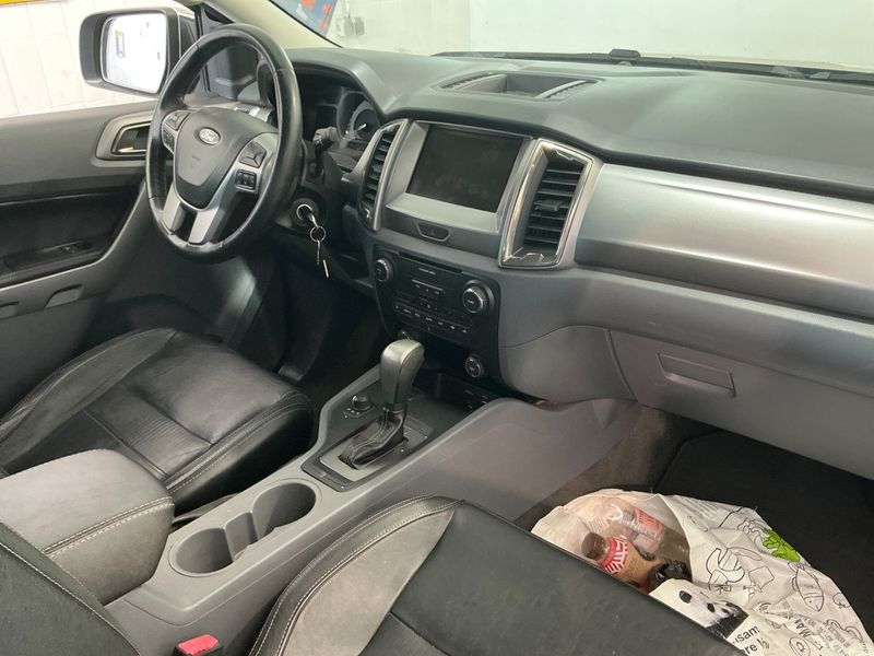 Ford Ranger 3.2 TDCi Extrakabine Limited 4x4 2016 – снимка 43