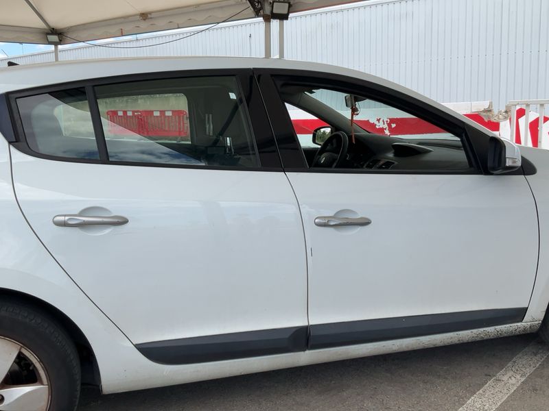 Renault Megane 1.4 TCe Dynamique 2009 – снимка 10