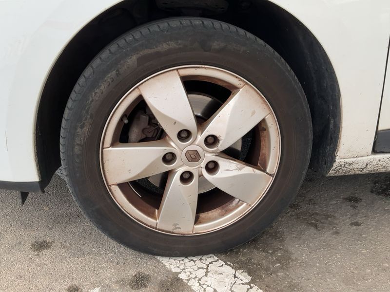 Renault Megane 1.4 TCe Dynamique 2009 – снимка 3