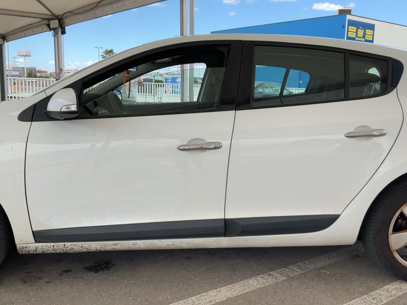 Renault Megane 1.4 TCe Dynamique 2009 – снимка 4