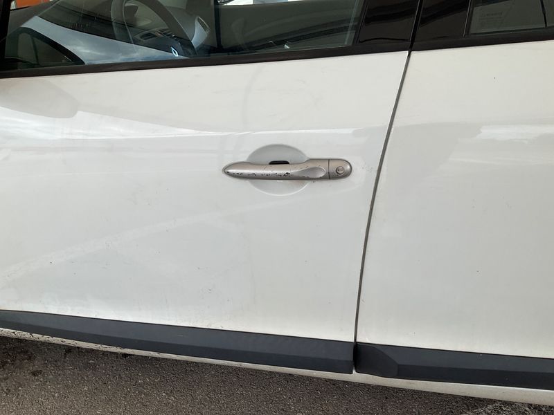 Renault Megane 1.4 TCe Dynamique 2009 – снимка 24