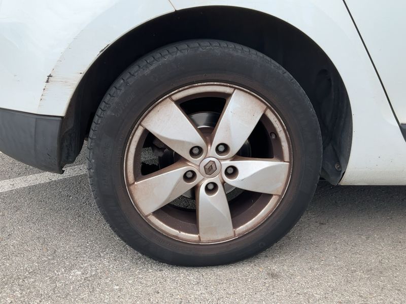 Renault Megane 1.4 TCe Dynamique 2009 – снимка 9