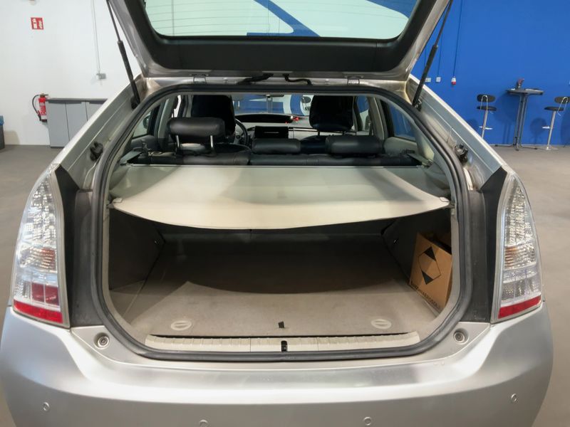 Toyota Prius 1.8 2012 – снимка 15