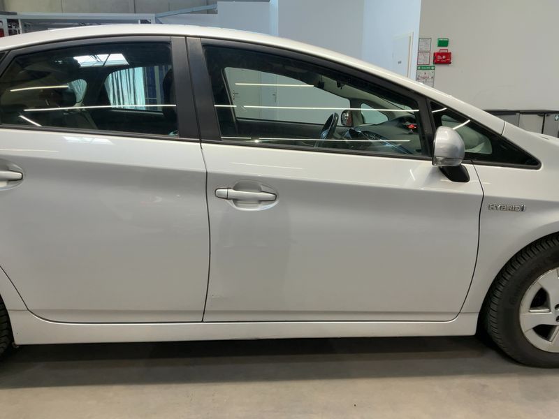 Toyota Prius 1.8 2012 – снимка 10