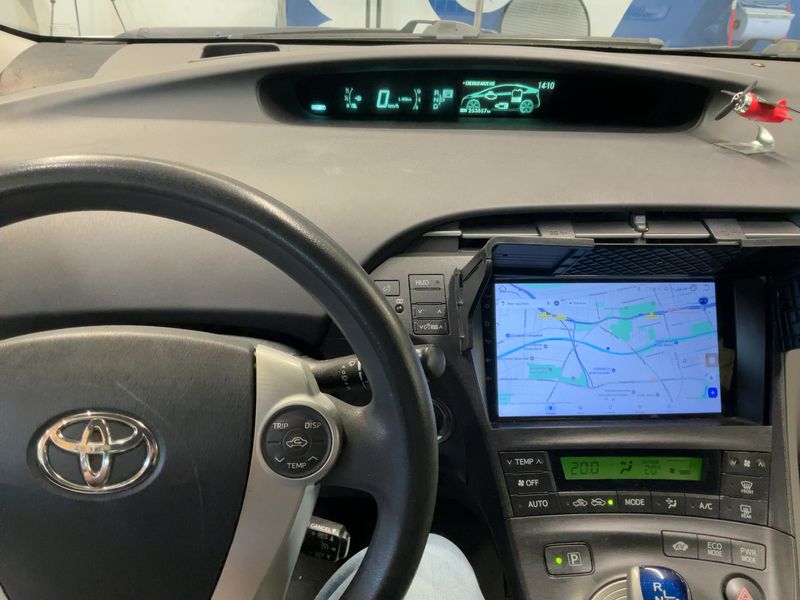 Toyota Prius 1.8 2012 – снимка 18