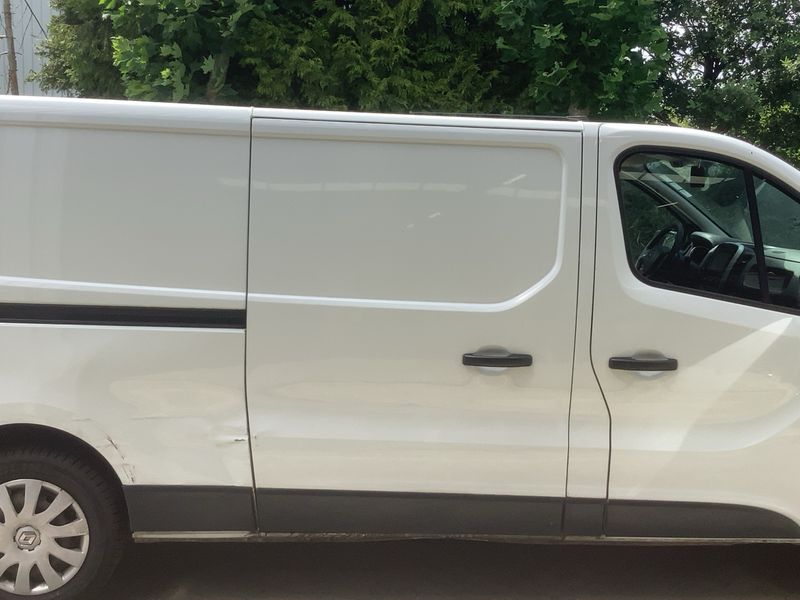 Renault Trafic 1.6 dCi L2H1 2,9t Komfort 2018 – снимка 10