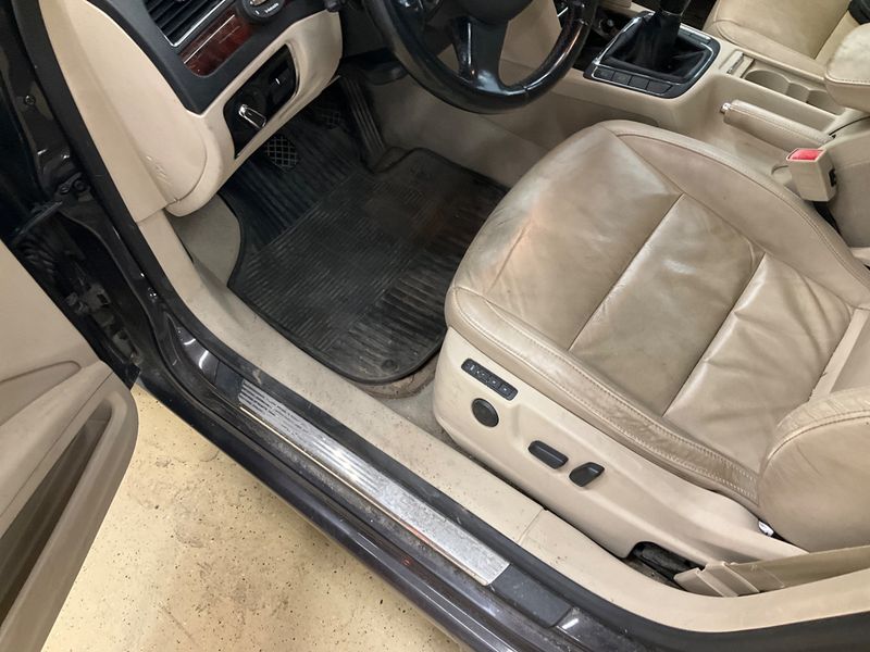 Skoda Superb 2.0 TDI Elegance 4x4 2011 – снимка 28