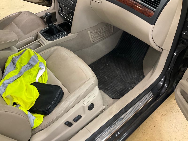 Skoda Superb 2.0 TDI Elegance 4x4 2011 – снимка 33
